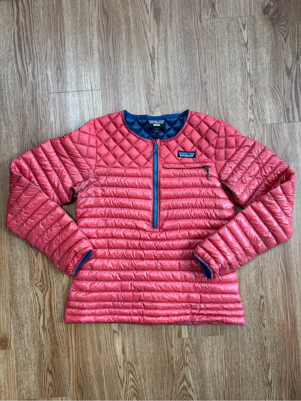 Patagonia Women's AlpLight Down Pullover - Picture 2 of 7